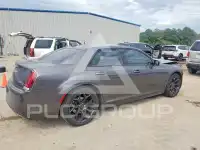 2019 Chrysler 300 фото