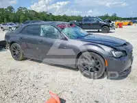 2019 Chrysler 300 фото