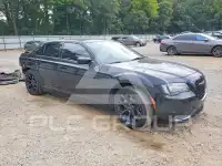 2019 Chrysler 300 фото