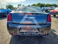 2019 Chrysler 300 фото