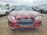 2019 Chrysler 300 photo