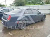 2019 Chrysler 300 фото