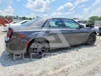 2019 Chrysler 300 фото