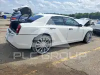 2019 Chrysler 300 photo