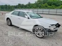 2019 Chrysler 300 фото
