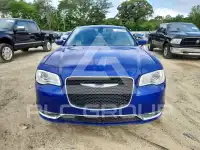 2019 Chrysler 300 фото
