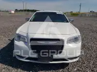 2019 Chrysler 300 фото
