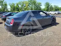 2019 Chrysler 300 фото