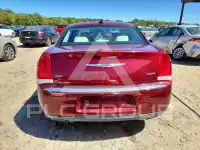 2019 Chrysler 300 photo
