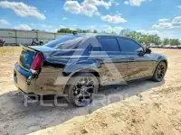 2019 Chrysler 300 photo