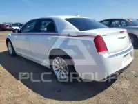 2019 Chrysler 300 photo