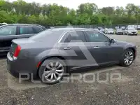 2019 Chrysler 300 photo