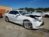 2019 Chrysler 300 photo