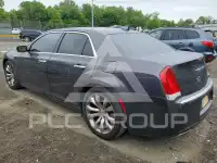 2019 Chrysler 300 photo
