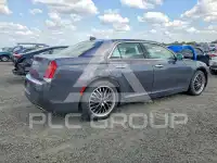 2019 Chrysler 300 photo