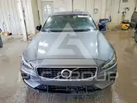 2019 Volvo S60 фото
