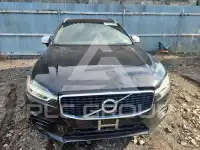 2019 Volvo XC60 photo
