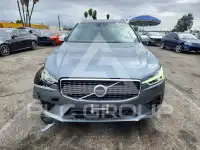 2019 Volvo XC60 фото