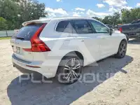 2019 Volvo XC60 photo