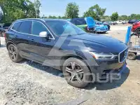 2019 Volvo XC60 photo