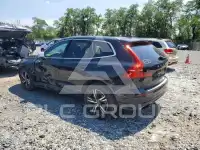 2019 Volvo XC60 photo