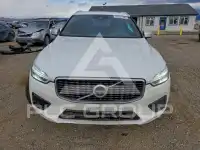 2019 Volvo XC60 photo