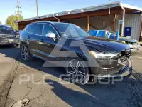 2019 Volvo XC60 photo