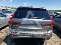 2019 Volvo XC60 photo