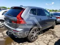2019 Volvo XC60 photo