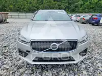 2019 Volvo XC60 photo