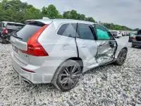 2019 Volvo XC60 photo