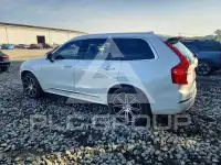 2019 Volvo XC90 photo