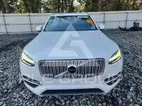 2019 Volvo XC90 photo