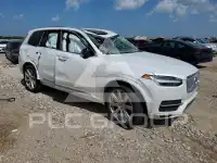 2019 Volvo XC90 photo