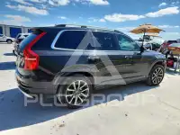 2019 Volvo XC90 фото