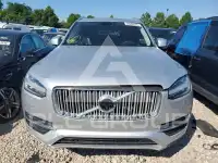 2019 Volvo XC90 photo