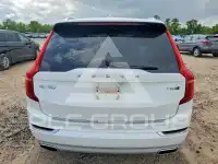 2019 Volvo XC90 photo