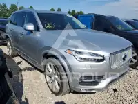 2019 Volvo XC90 photo