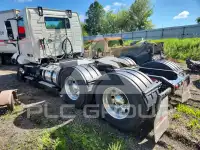 2019 Volvo VNL photo