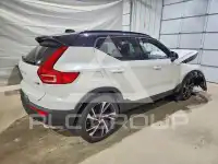 2019 Volvo XC40 фото