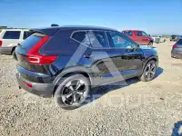 2019 Volvo XC40 фото