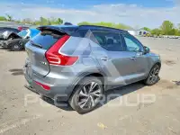 2019 Volvo XC40 фото