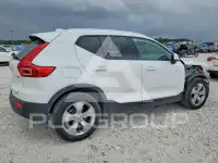 2019 Volvo XC40 photo