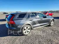 2019 Volvo V60 photo