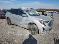 2019 GMC TERRAIN photo