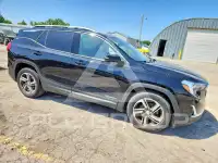 2019 GMC TERRAIN photo