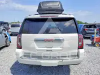 2019 GMC YUKON фото