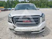 2019 GMC YUKON photo