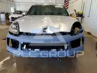 2019 Porsche Cayenne photo