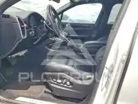 2019 Porsche Cayenne photo